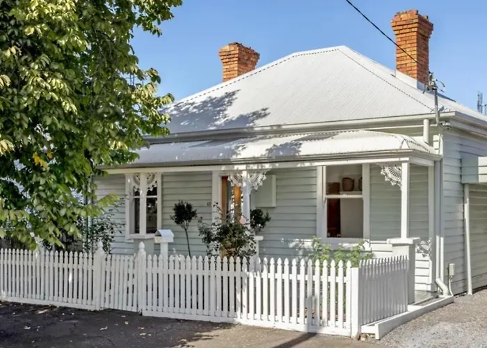 Tranquil Launceston Getaway - You\'Ll Fall In Love!