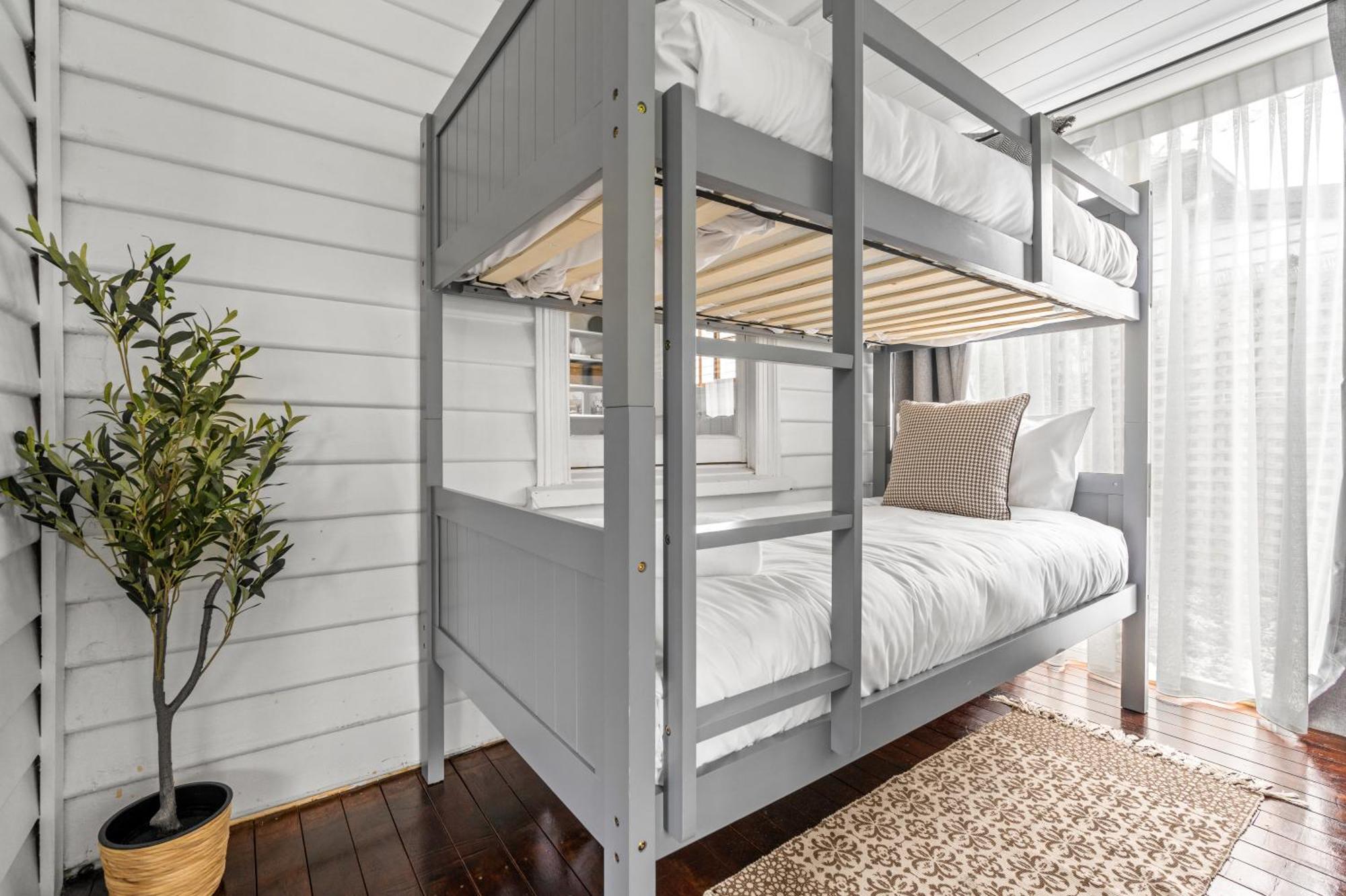 Holiday home Tranquil Getaway - You'll Fall In Love!